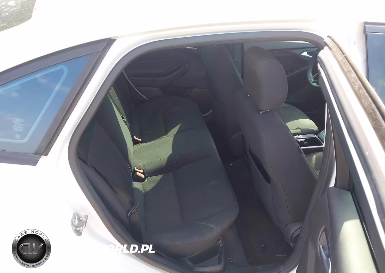 2016 Ford Focus Se VIN:1FADP3F2XGL300571 - 8