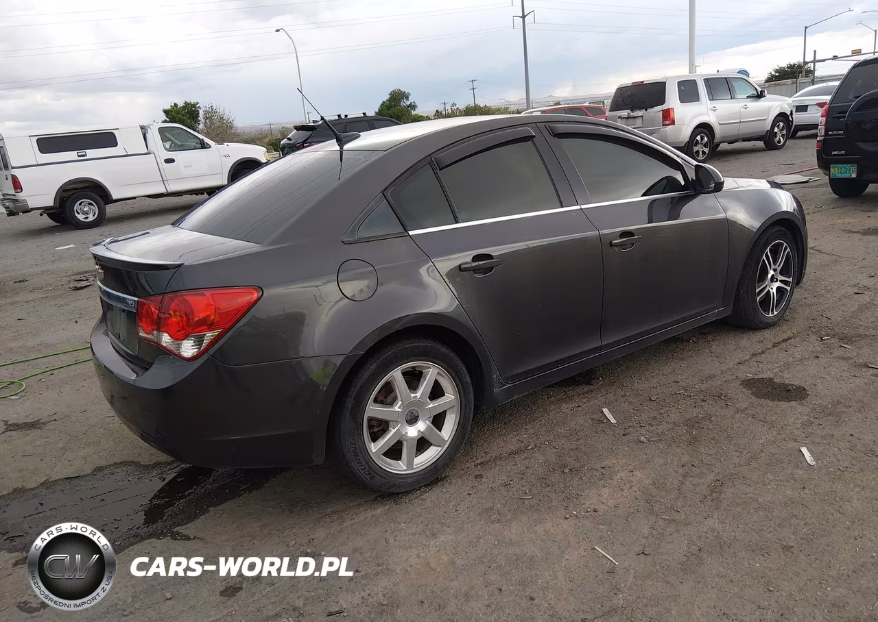 2014 Chevrolet Cruze Diesel VIN:1G1P75SZ6E7462279 - 4