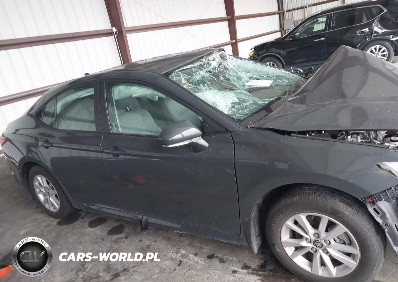 2026 Toyota Camry Le VIN:4T1DAACK5TU213794 - 14