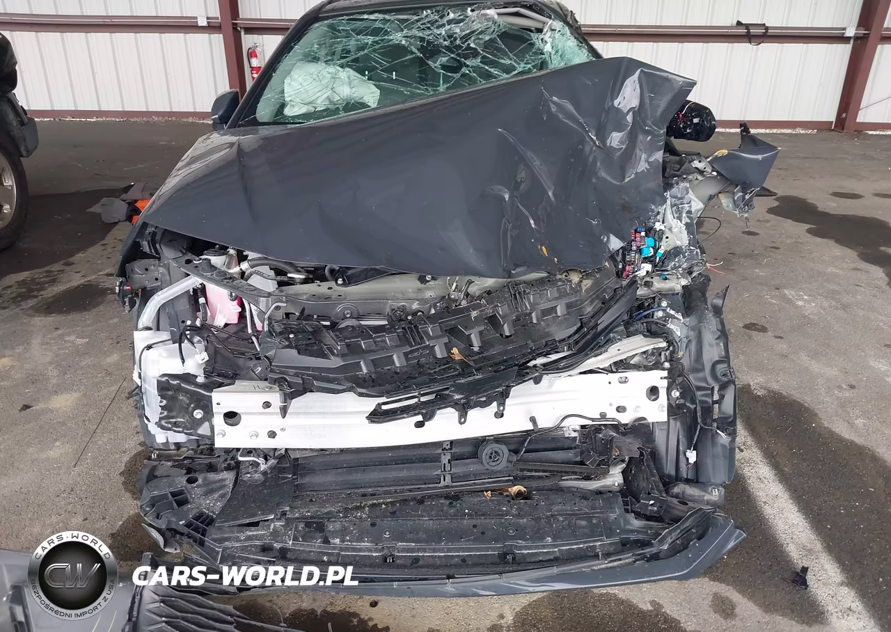 2026 Toyota Camry Le VIN:4T1DAACK5TU213794 - 6