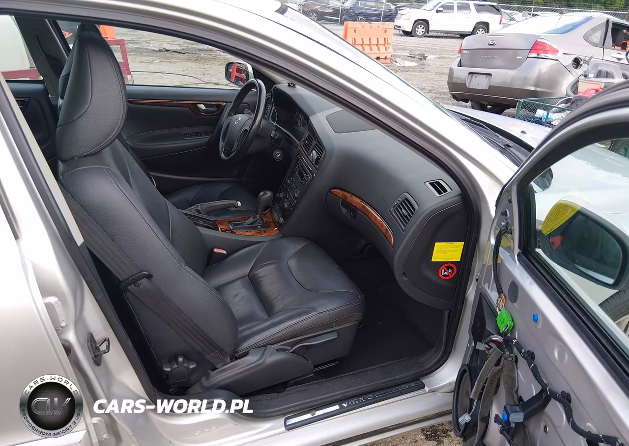 2005 Volvo V70 2.4 A-2.4 A Sr-2.4 M-2.4 M Sr VIN:YV1SW612451510759 - 5