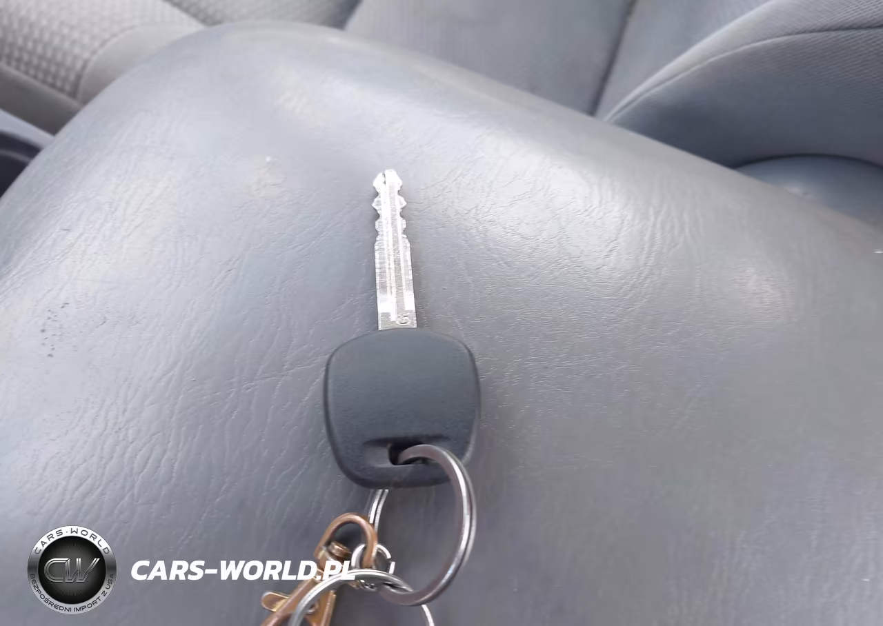 2011 Toyota Tacoma VIN:5TFTX4CN0BX001571 - 11