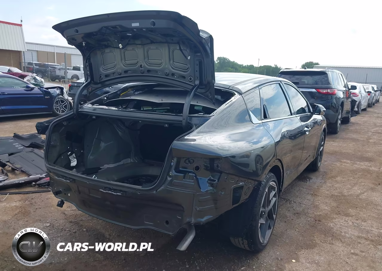 2025 Kia K4 Gt-Line VIN:3KPFW4DE7SE248021 - 4