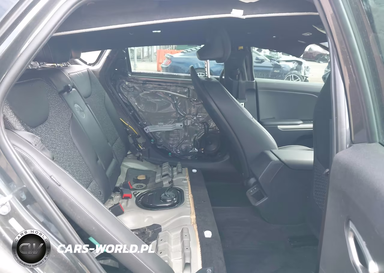 2025 Kia K4 Gt-Line VIN:3KPFW4DE7SE248021 - 8