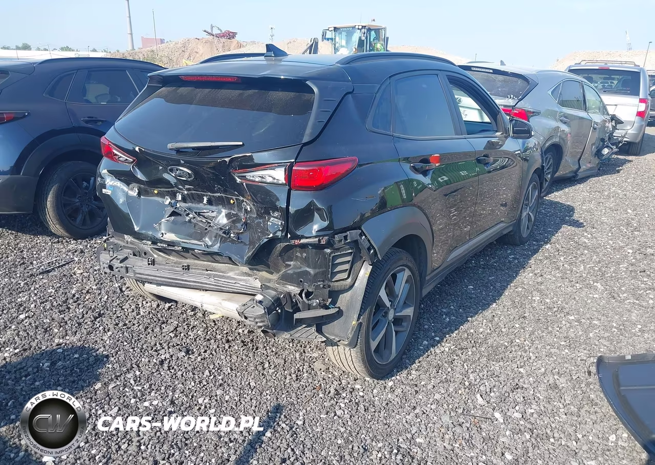 2019 Hyundai Kona Limited VIN:KM8K3CA51KU273743 - 4