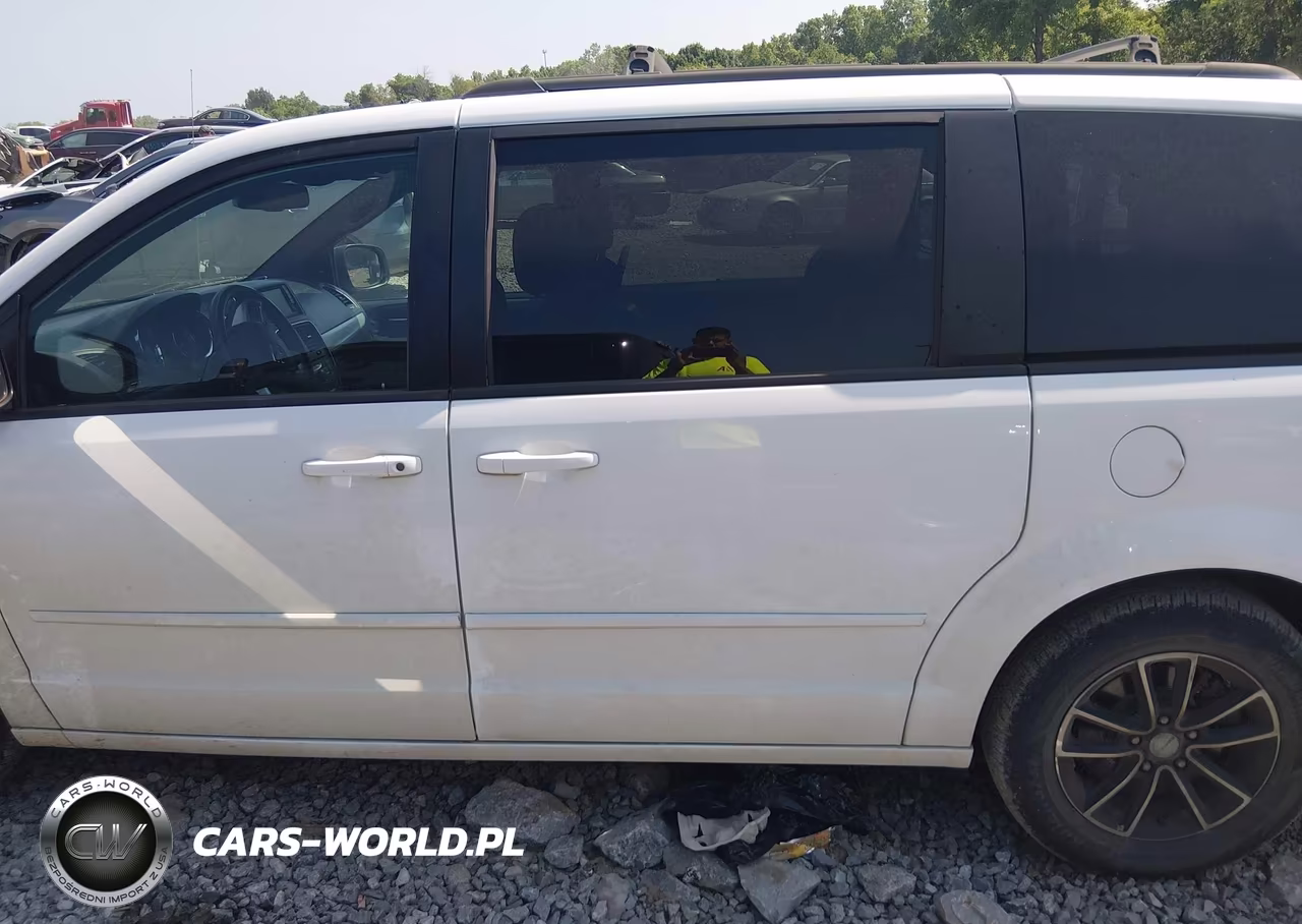 2017 Dodge Grand Caravan Gt VIN:2C4RDGEG8HR799473 - 14
