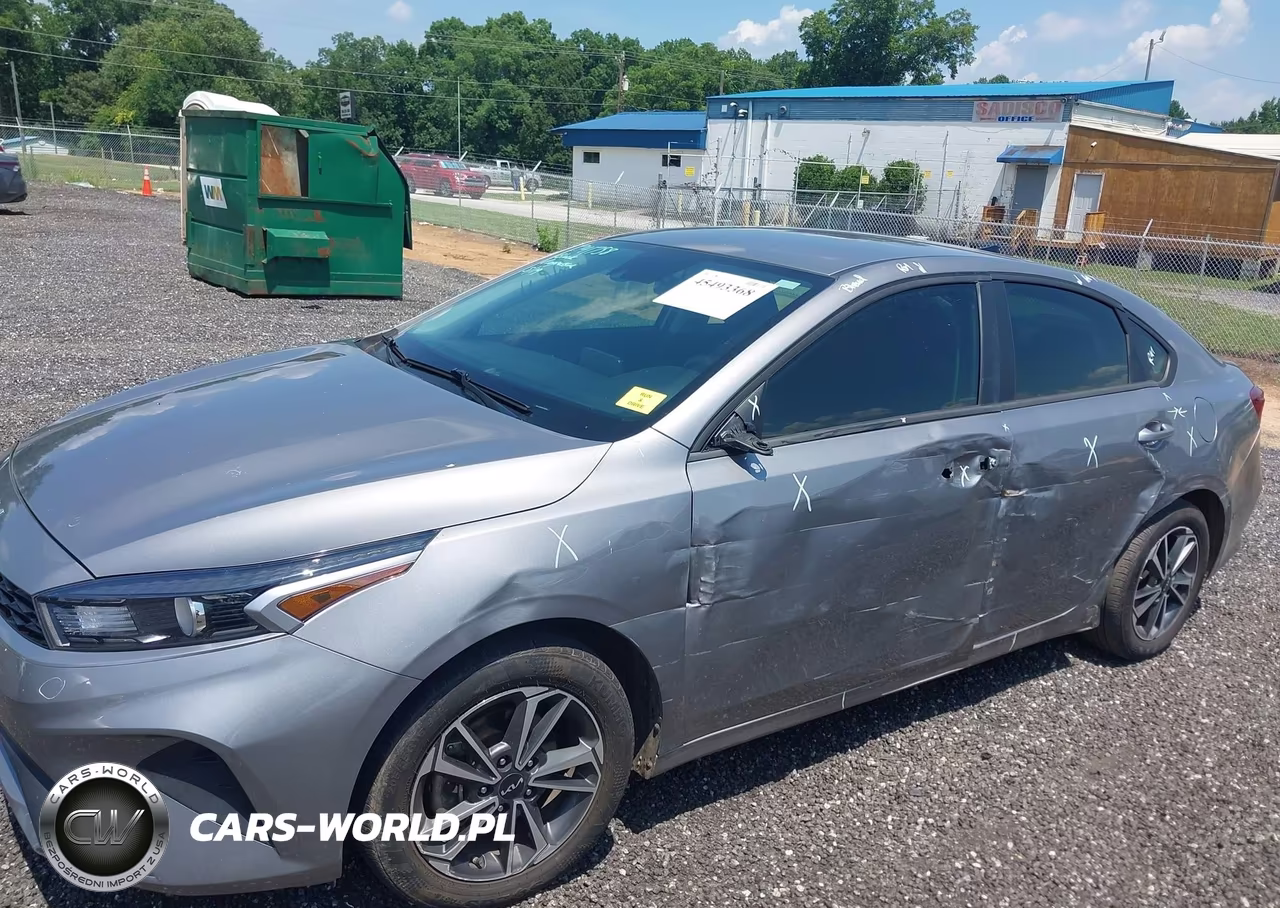 2024 Kia Forte Lxs VIN:3KPF24AD5RE824464 - 6