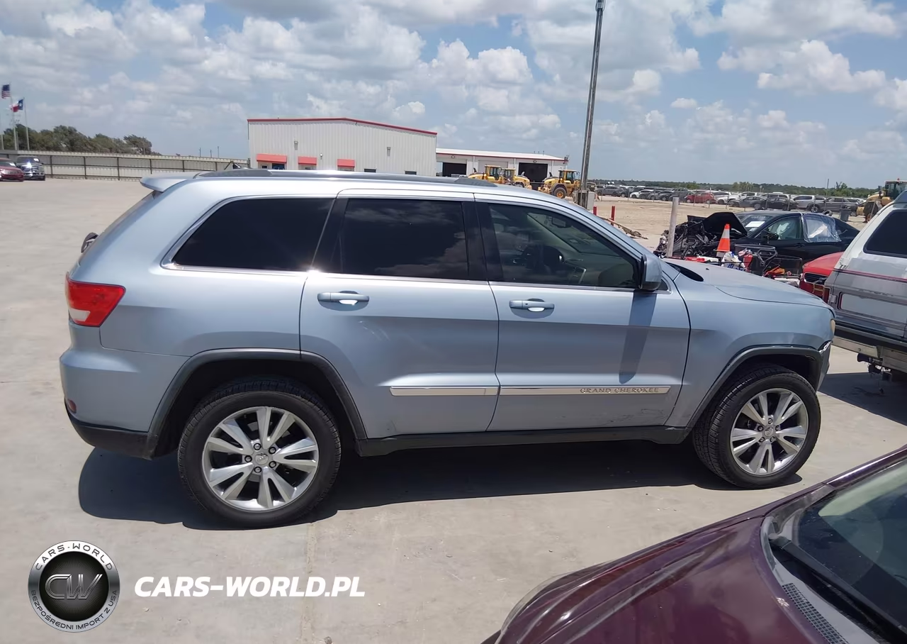 2013 Jeep Grand Cherokee Laredo VIN:1C4RJEAG0DC574552 - 14