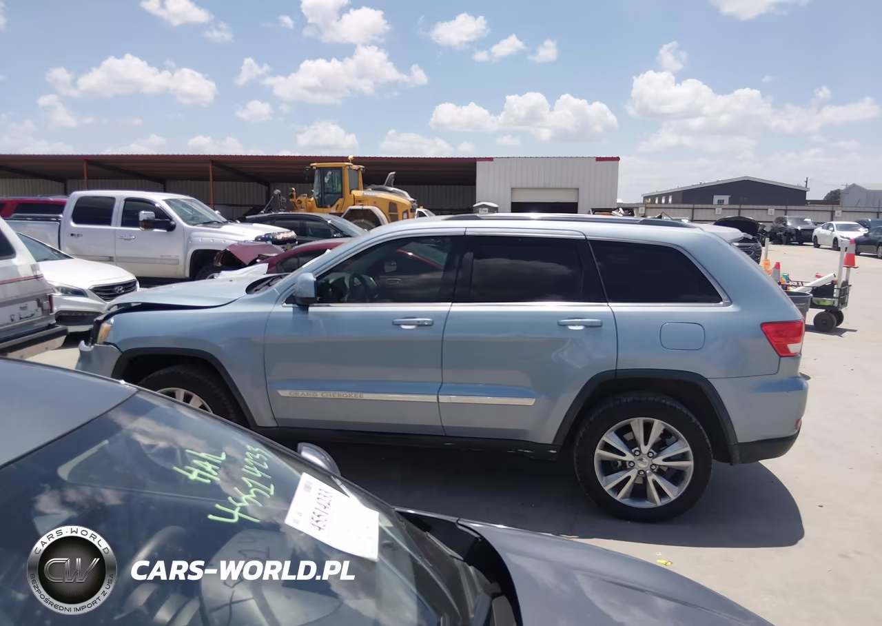 2013 Jeep Grand Cherokee Laredo VIN:1C4RJEAG0DC574552 - 15