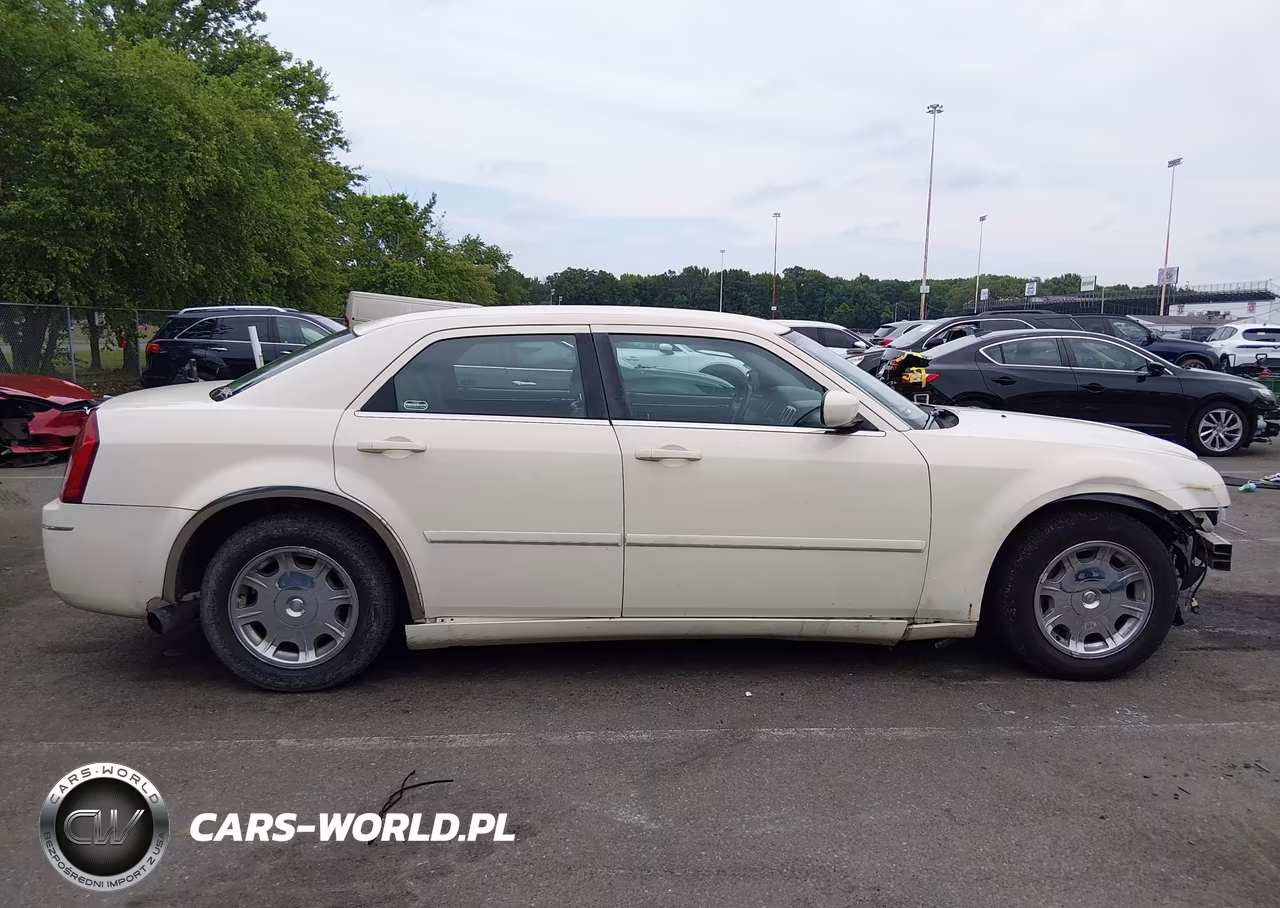 2005 Chrysler 300 Touring VIN:2C3JA53G75H688383 - 13