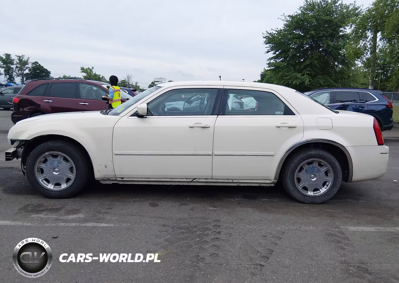 2005 Chrysler 300 Touring VIN:2C3JA53G75H688383 - 14