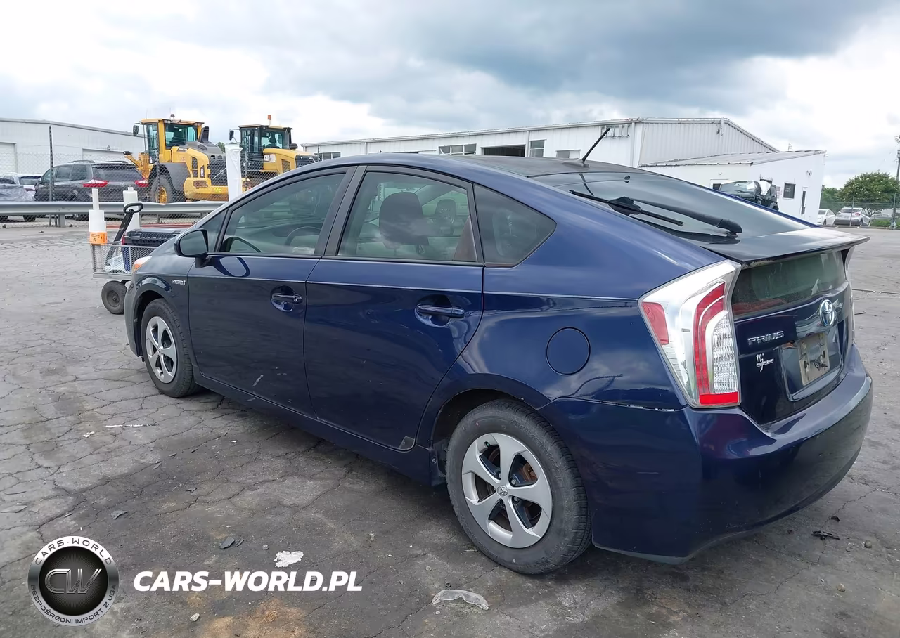 2014 Toyota Prius Three VIN:JTDKN3DU9E1846718 - 3