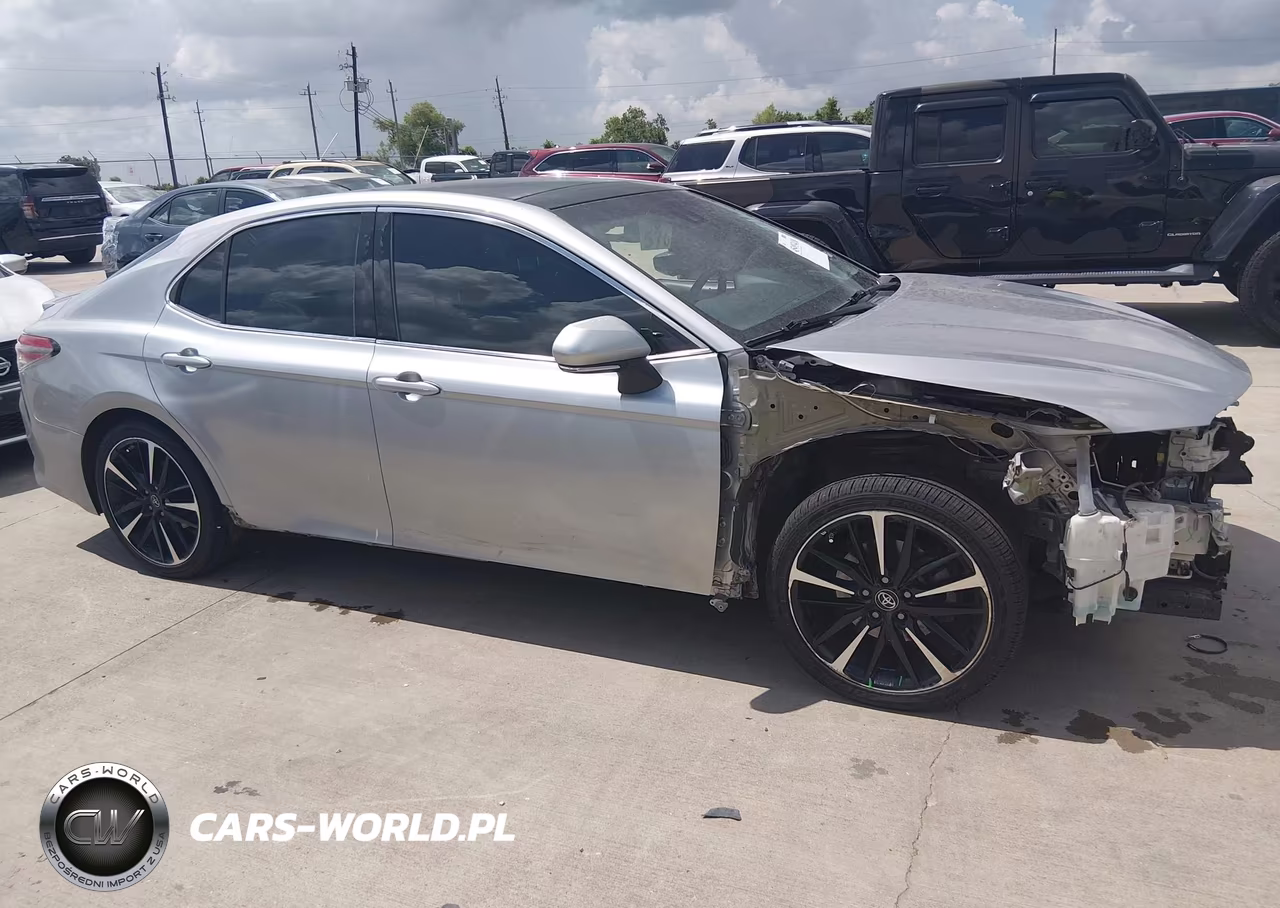 2018 Toyota Camry Xse VIN:4T1B61HK0JU149078 - 13