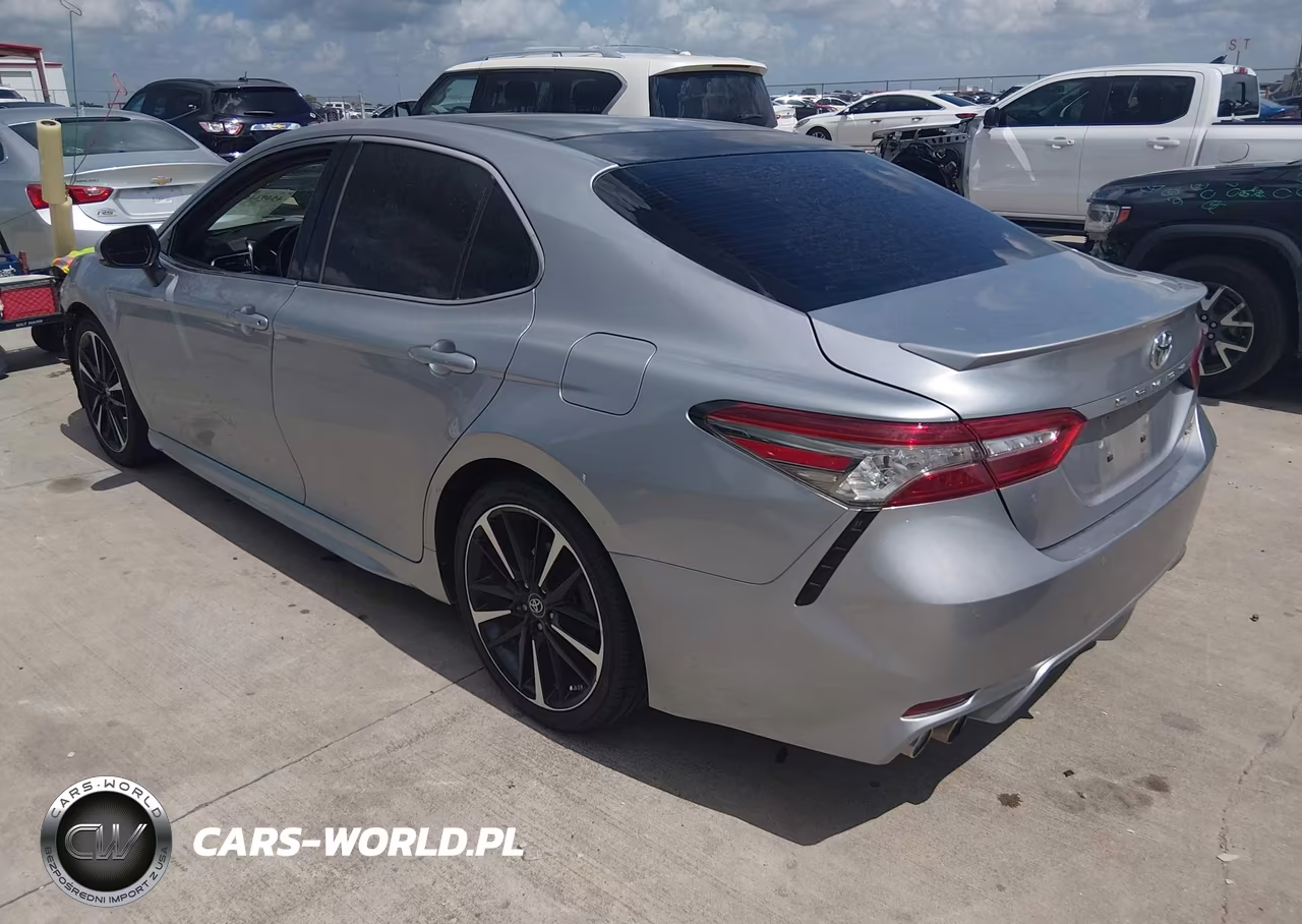 2018 Toyota Camry Xse VIN:4T1B61HK0JU149078 - 3