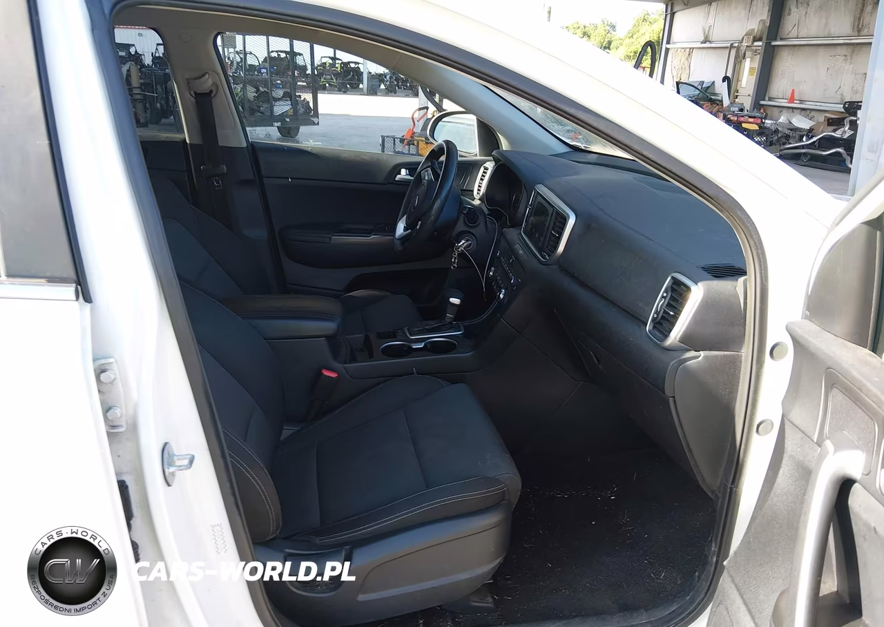 2020 Kia Sportage Lx VIN:KNDPM3AC4L7701066 - 5