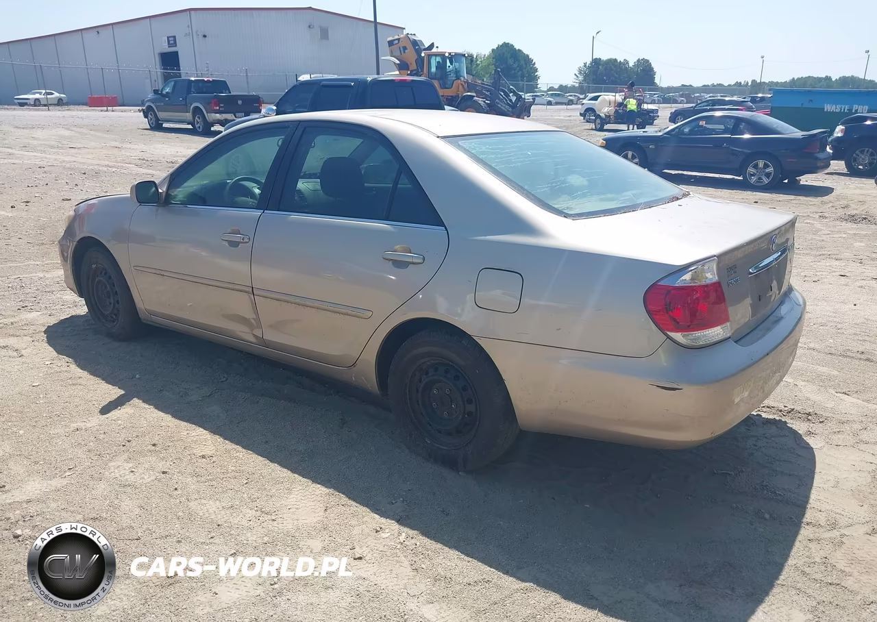 2005 Toyota Camry Le VIN:4T1BE32K65U078451 - 3
