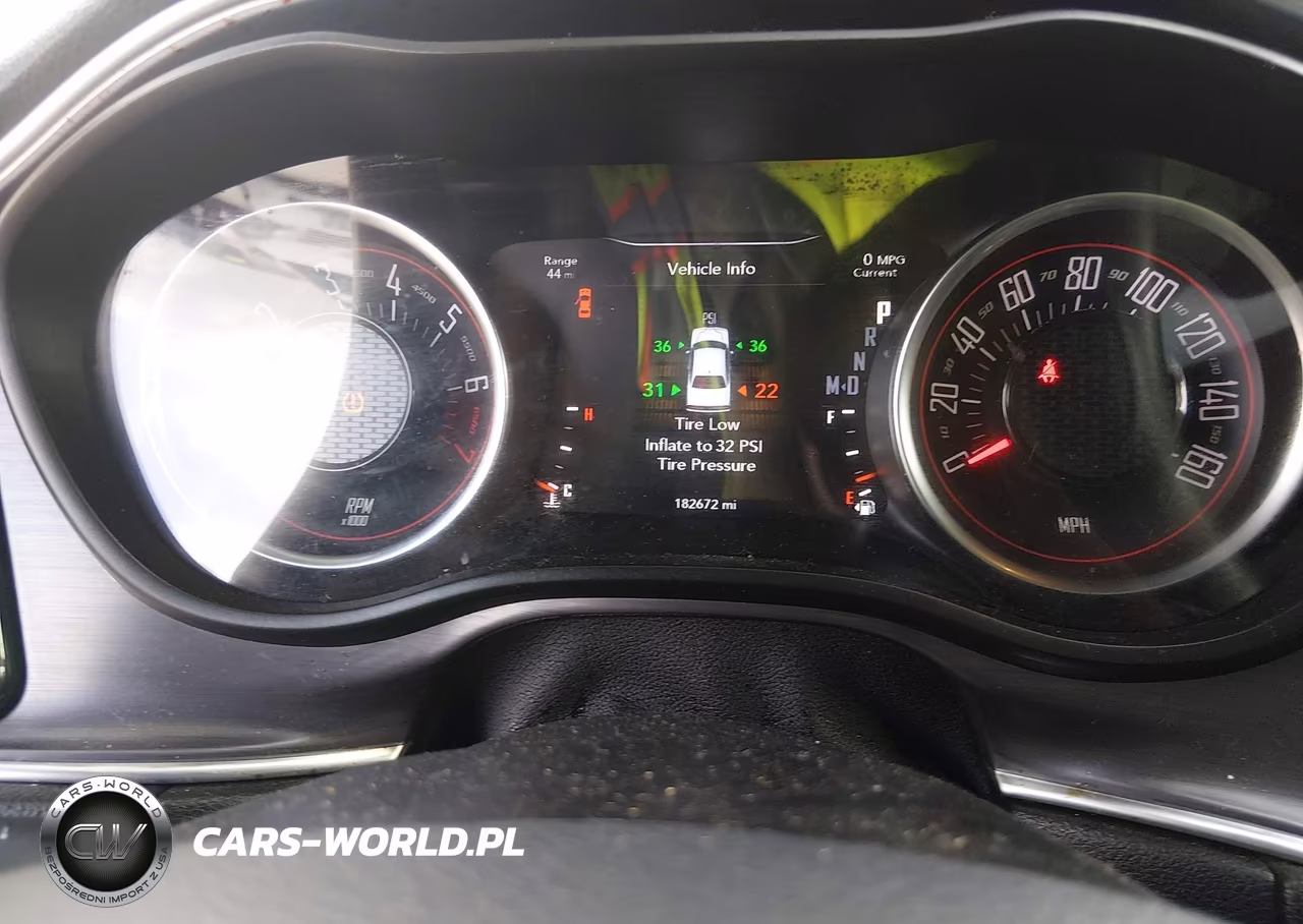 2018 Dodge Challenger Sxt VIN:2C3CDZAG3JH294853 - 7