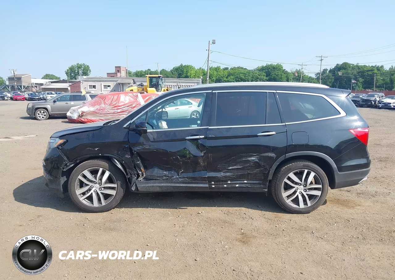 2018 Honda Pilot Elite VIN:5FNYF6H01JB033889 - 14