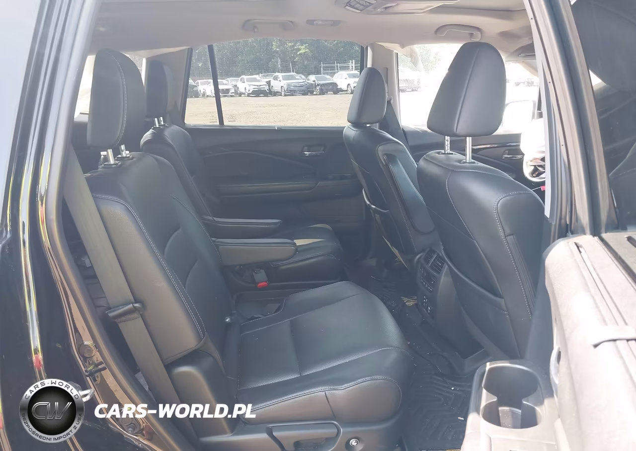 2018 Honda Pilot Elite VIN:5FNYF6H01JB033889 - 8