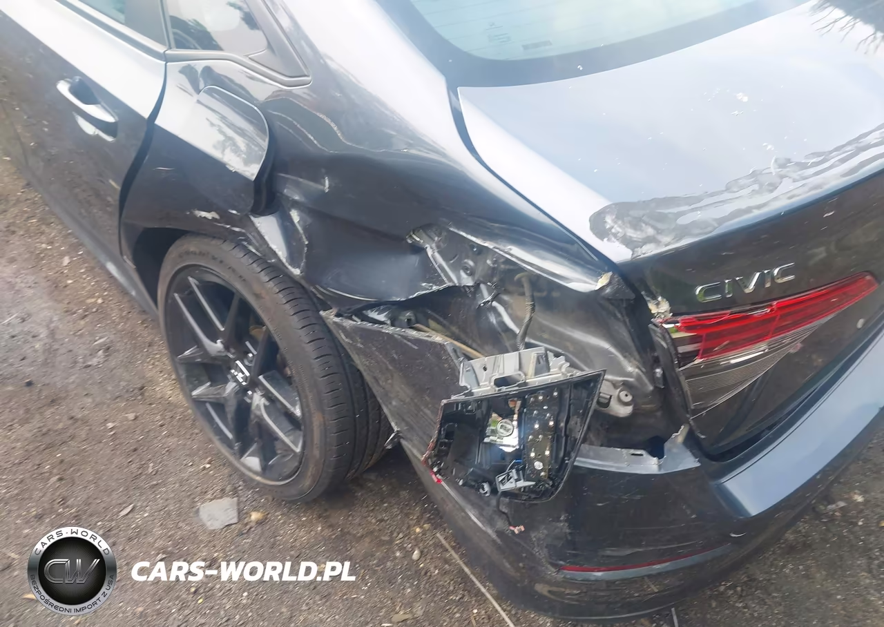 2024 Honda Civic Sport VIN:2HGFE2F57RH553068 - 6