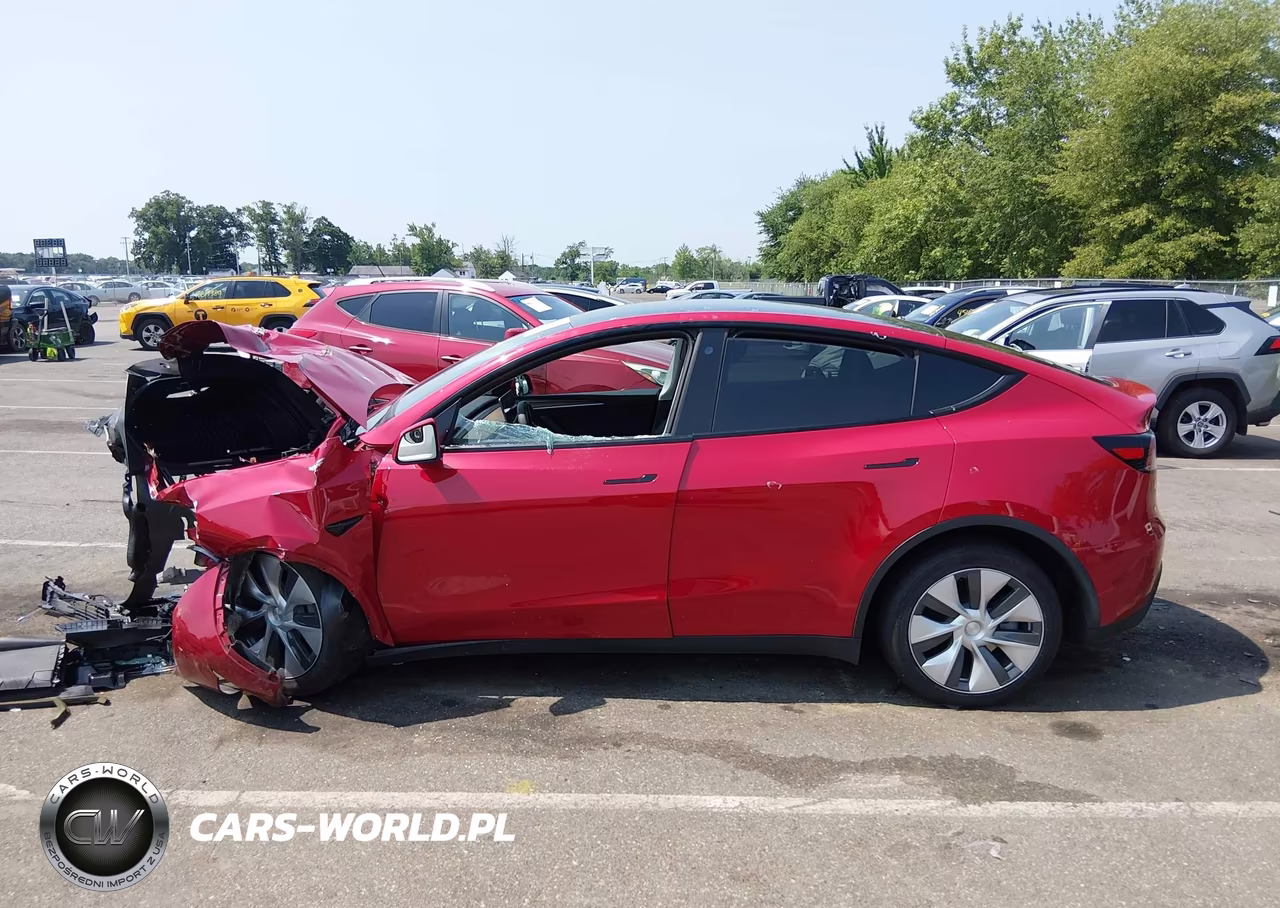2023 Tesla Model Y VIN:7SAYGDEE3PF699472 - 14