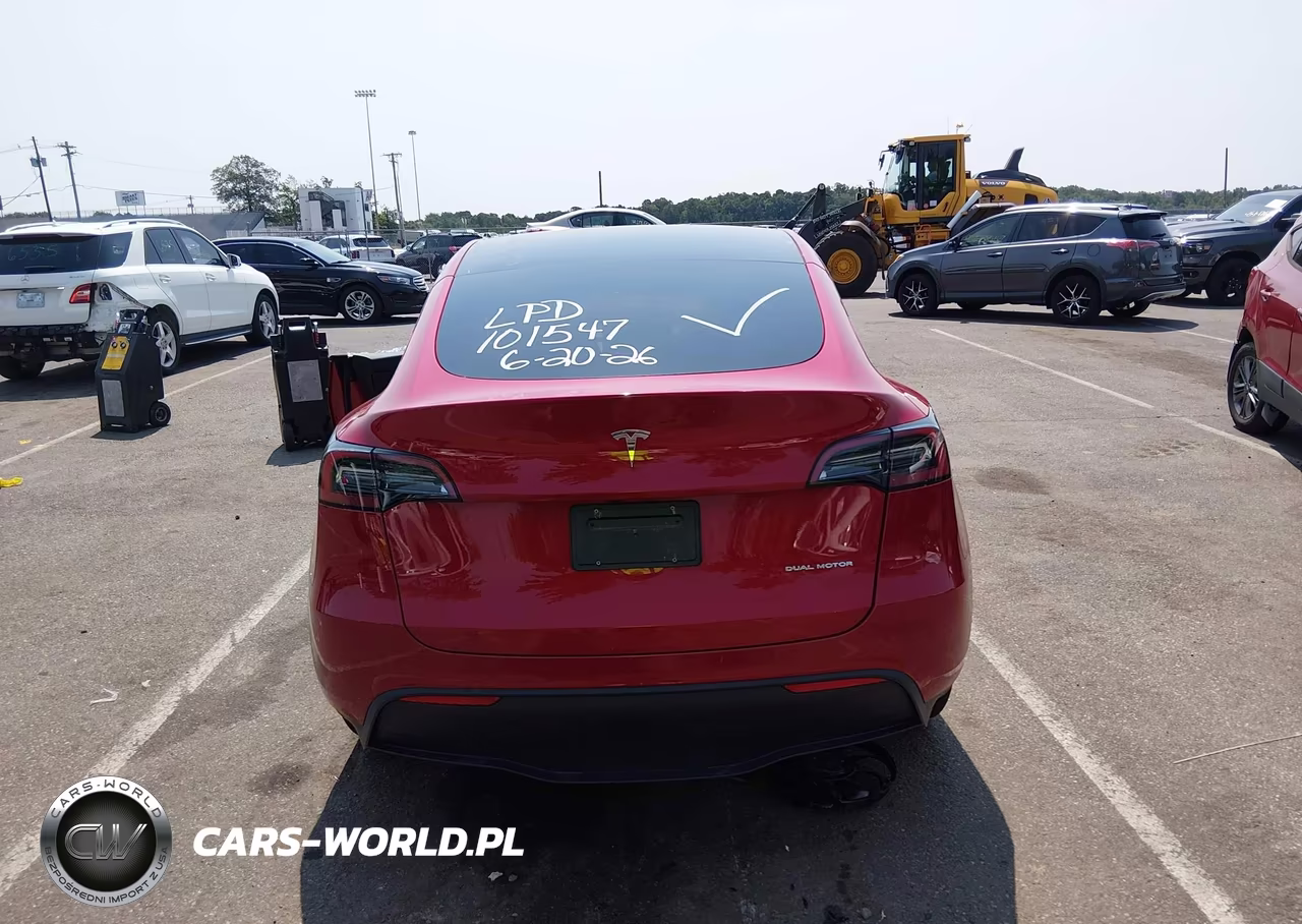 2023 Tesla Model Y VIN:7SAYGDEE3PF699472 - 16