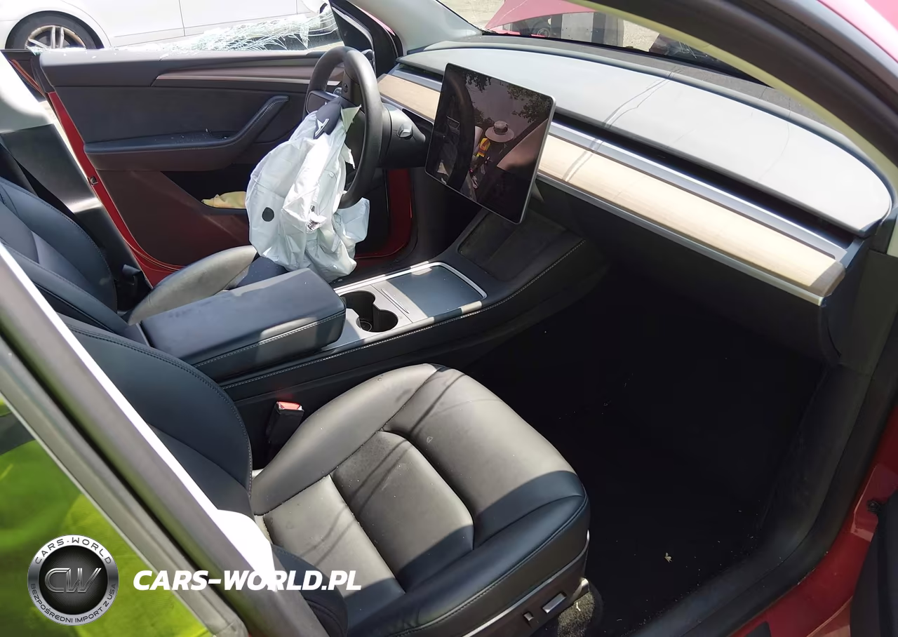 2023 Tesla Model Y VIN:7SAYGDEE3PF699472 - 5