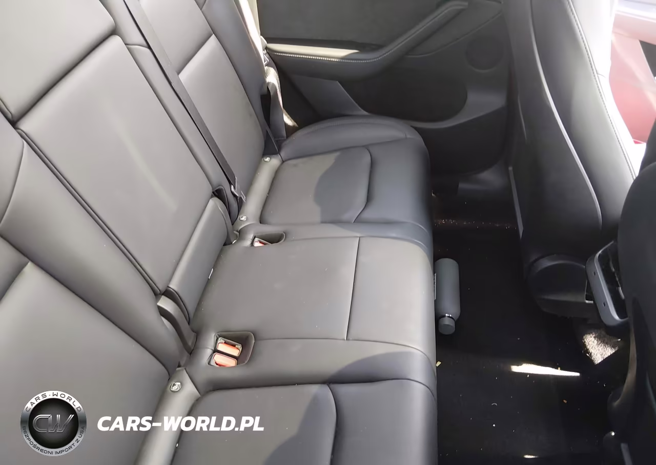 2023 Tesla Model Y VIN:7SAYGDEE3PF699472 - 8