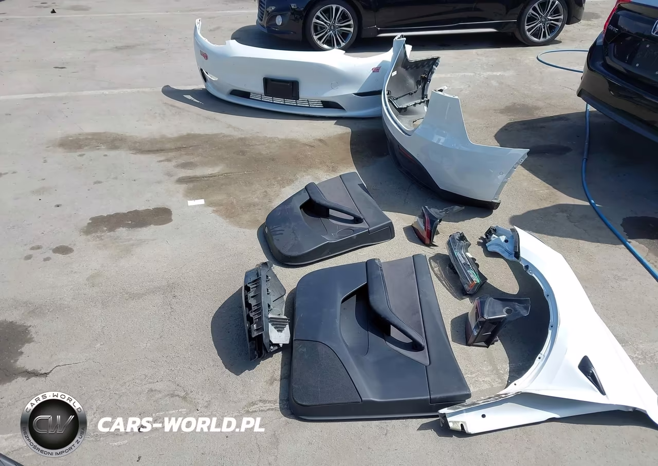 2020 Tesla Model Y Long Range Dual Motor All-Wheel Drive-Performance Dual Motor All-Wheel Drive VIN:5YJYGDEF2LF002373 - 11