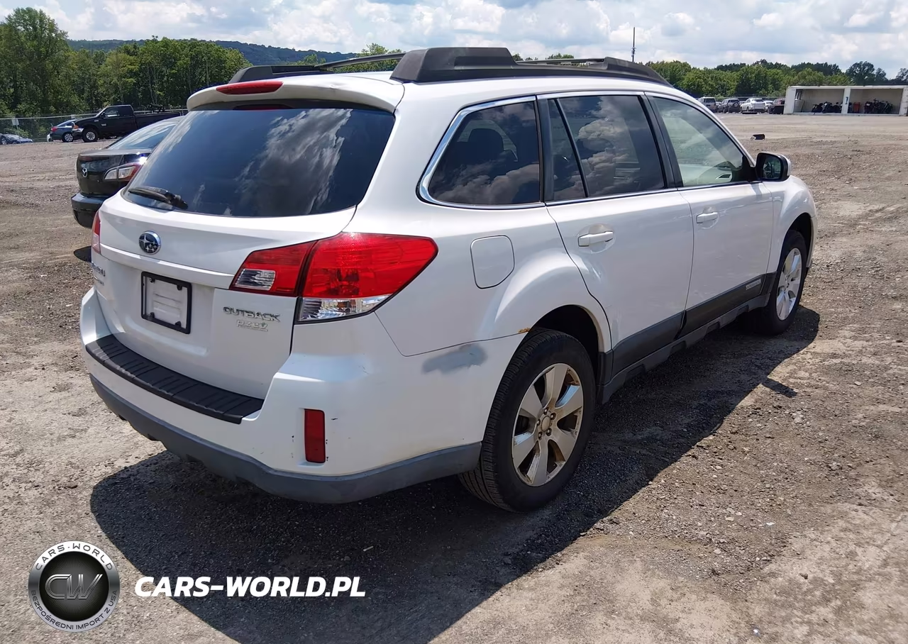 2010 Subaru Outback 2.5I Premium VIN:4S4BRBCC0A3382963 - 4