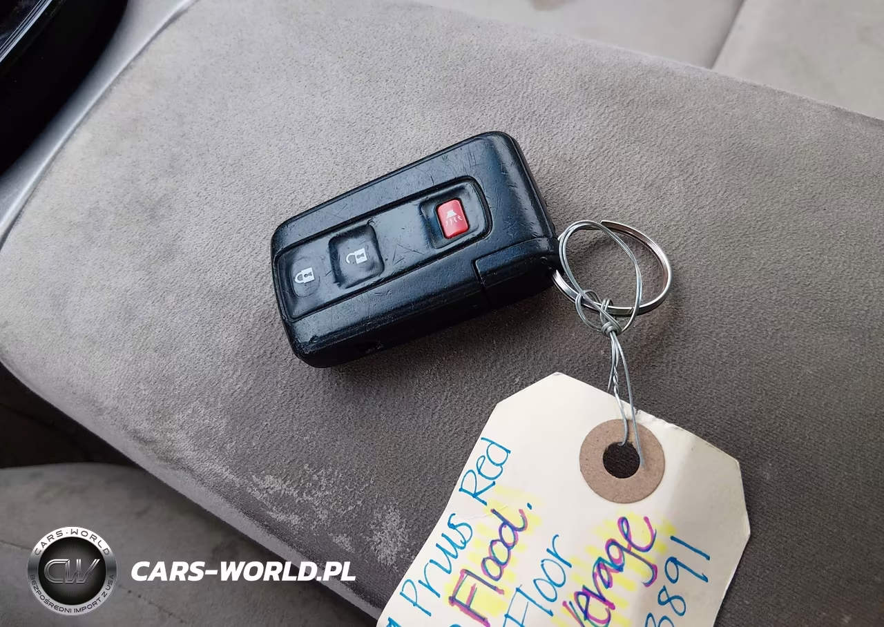 2005 Toyota Prius VIN:JTDKB20U053043762 - 11