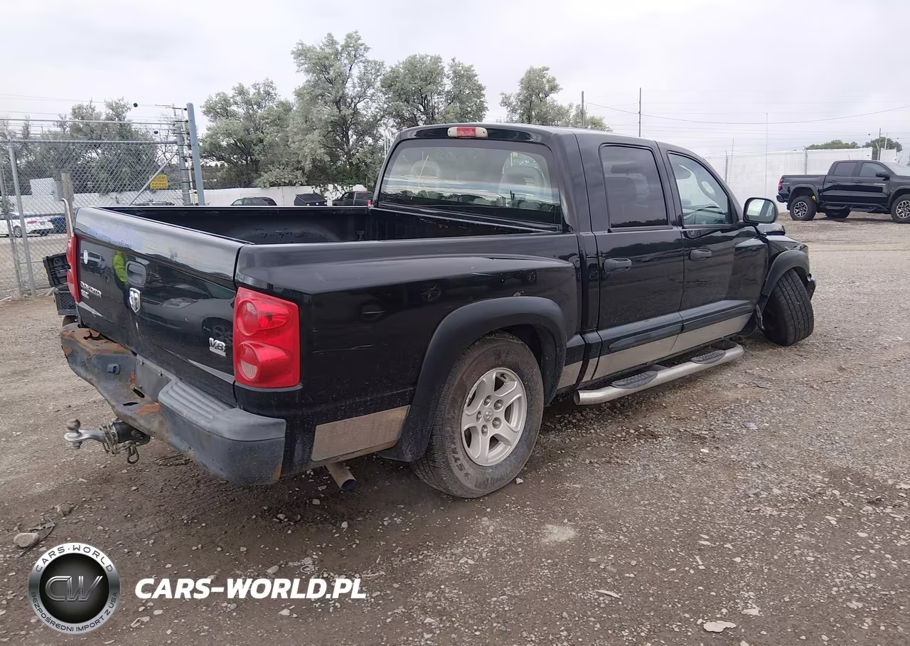 2005 Dodge Dakota Slt VIN:1D7HE48N05S349608 - 4