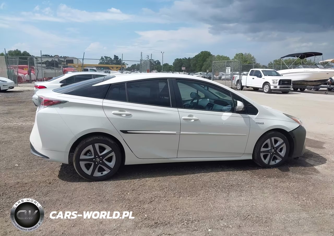 2016 Toyota Prius Four Touring VIN:JTDKARFU3G3006310 - 13