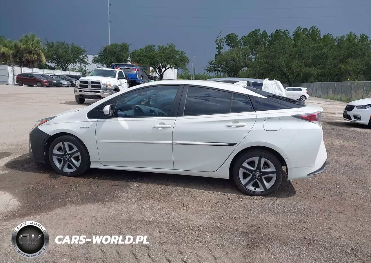 2016 Toyota Prius Four Touring VIN:JTDKARFU3G3006310 - 14
