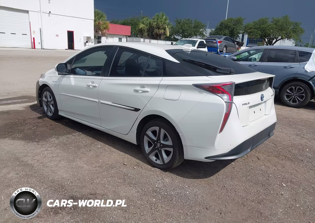 2016 Toyota Prius Four Touring VIN:JTDKARFU3G3006310 - 3
