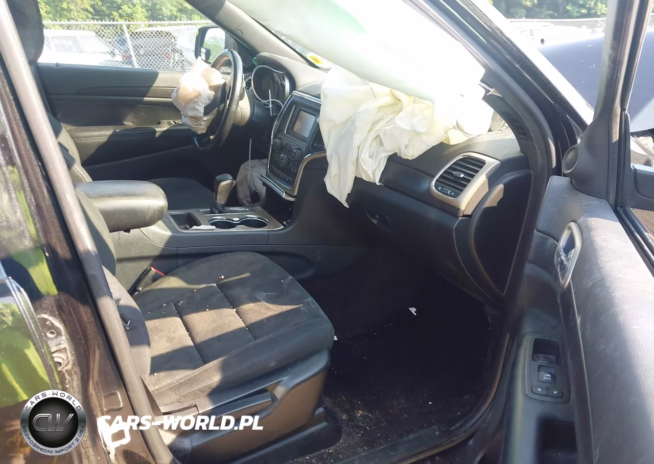 2016 Jeep Grand Cherokee Laredo VIN:1C4RJFAG0GC498759 - 5