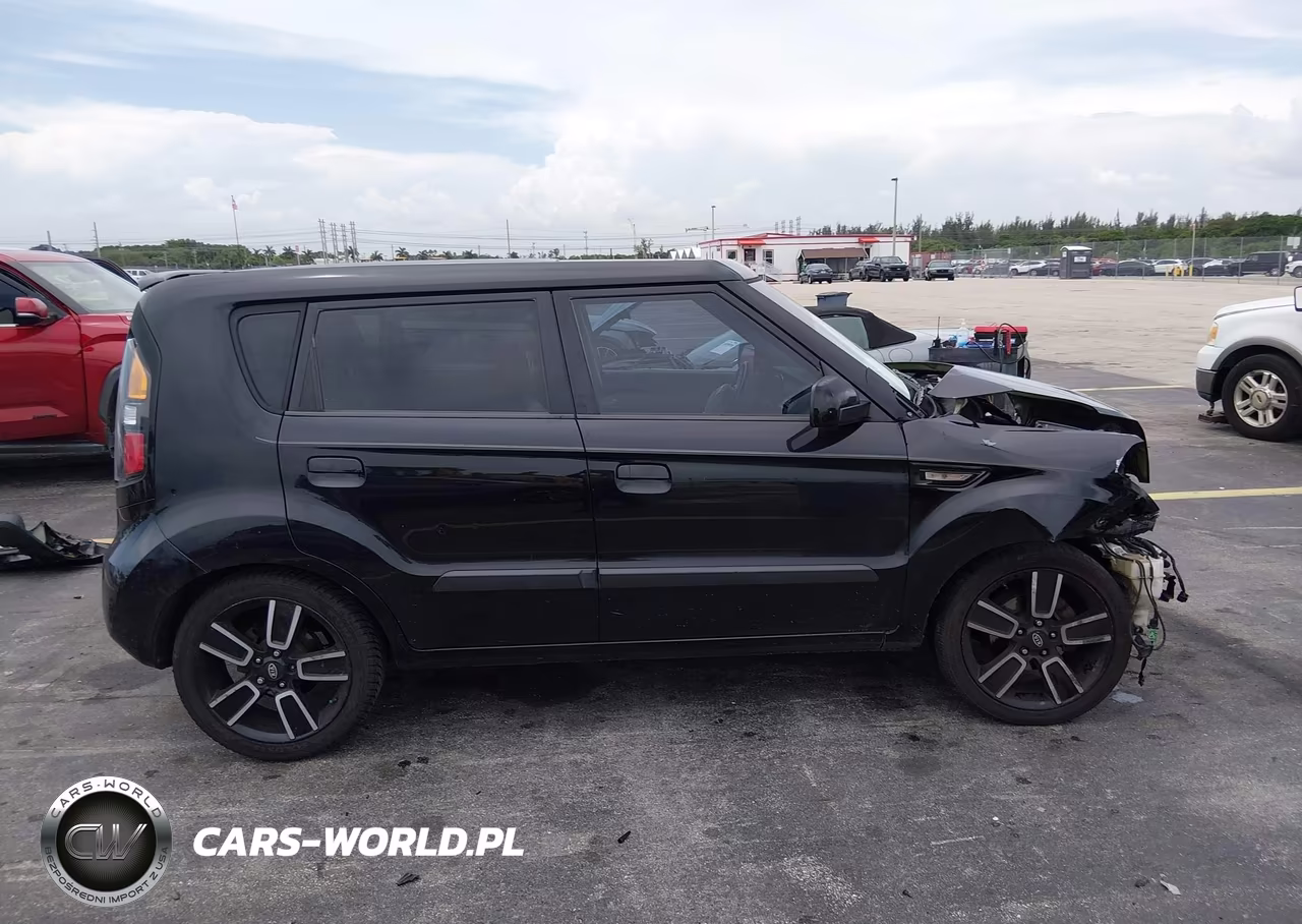 2010 Kia Soul + VIN:KNDJT2A21A7126982 - 14
