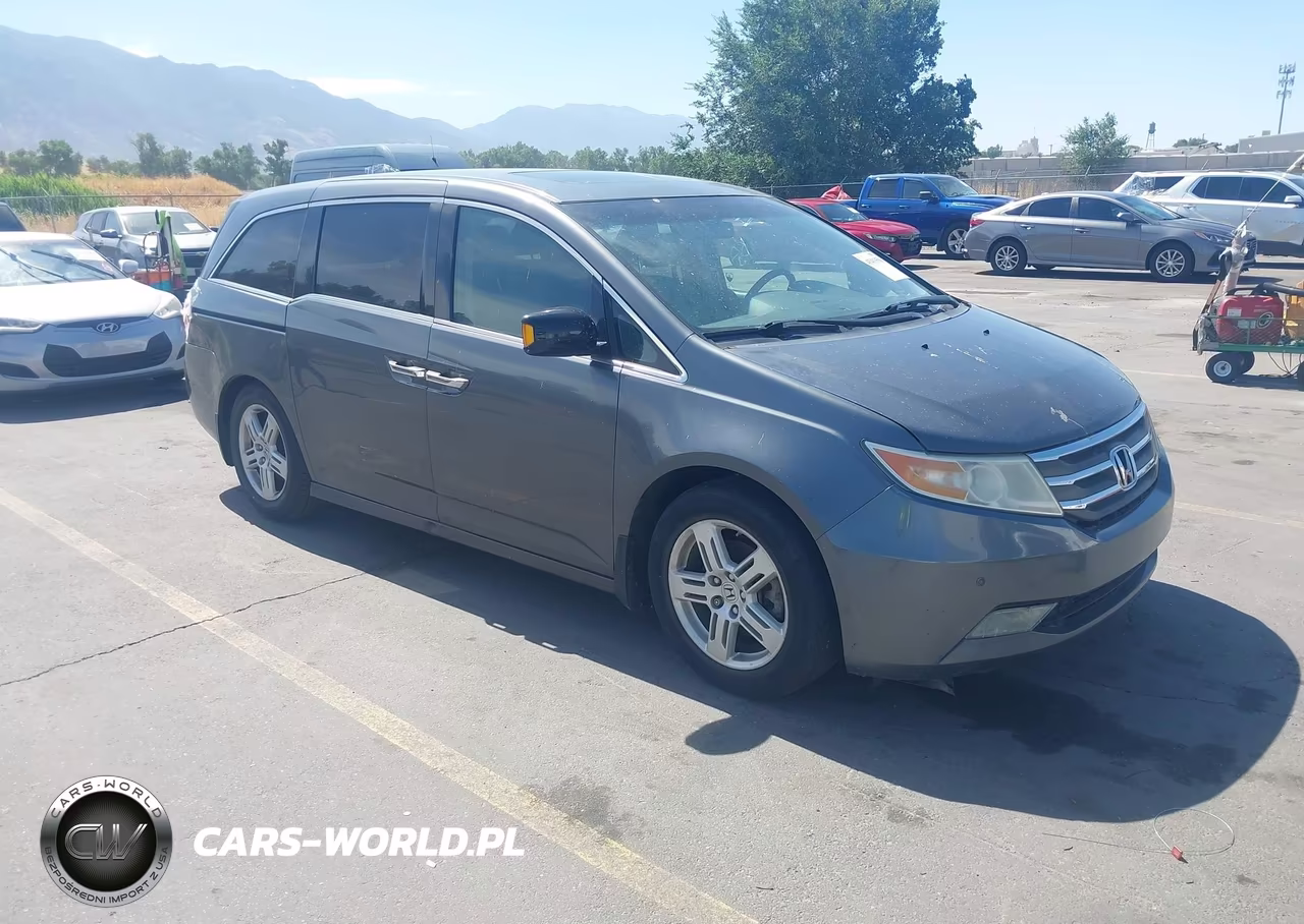 2012 Honda Odyssey Touring-Touring Elite VIN:5FNRL5H9XCB028277 - 12
