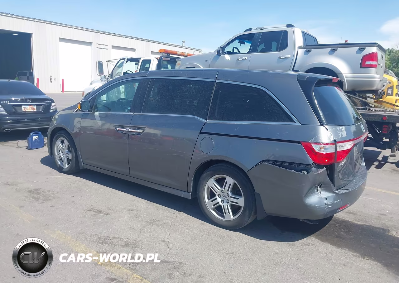 2012 Honda Odyssey Touring-Touring Elite VIN:5FNRL5H9XCB028277 - 3