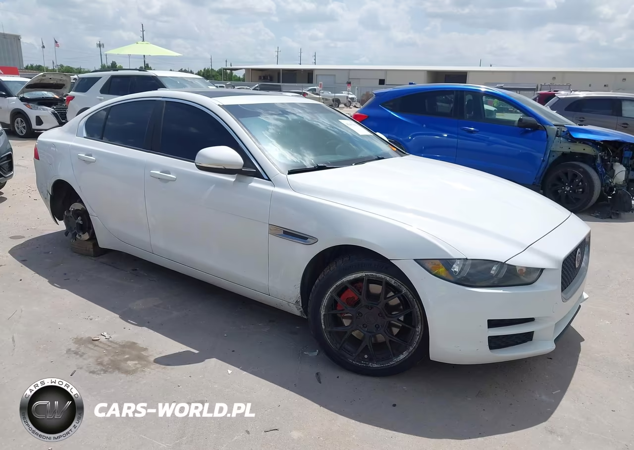 2017 Jaguar Xe 25T VIN:SAJAR4BG4HA958674 - 1