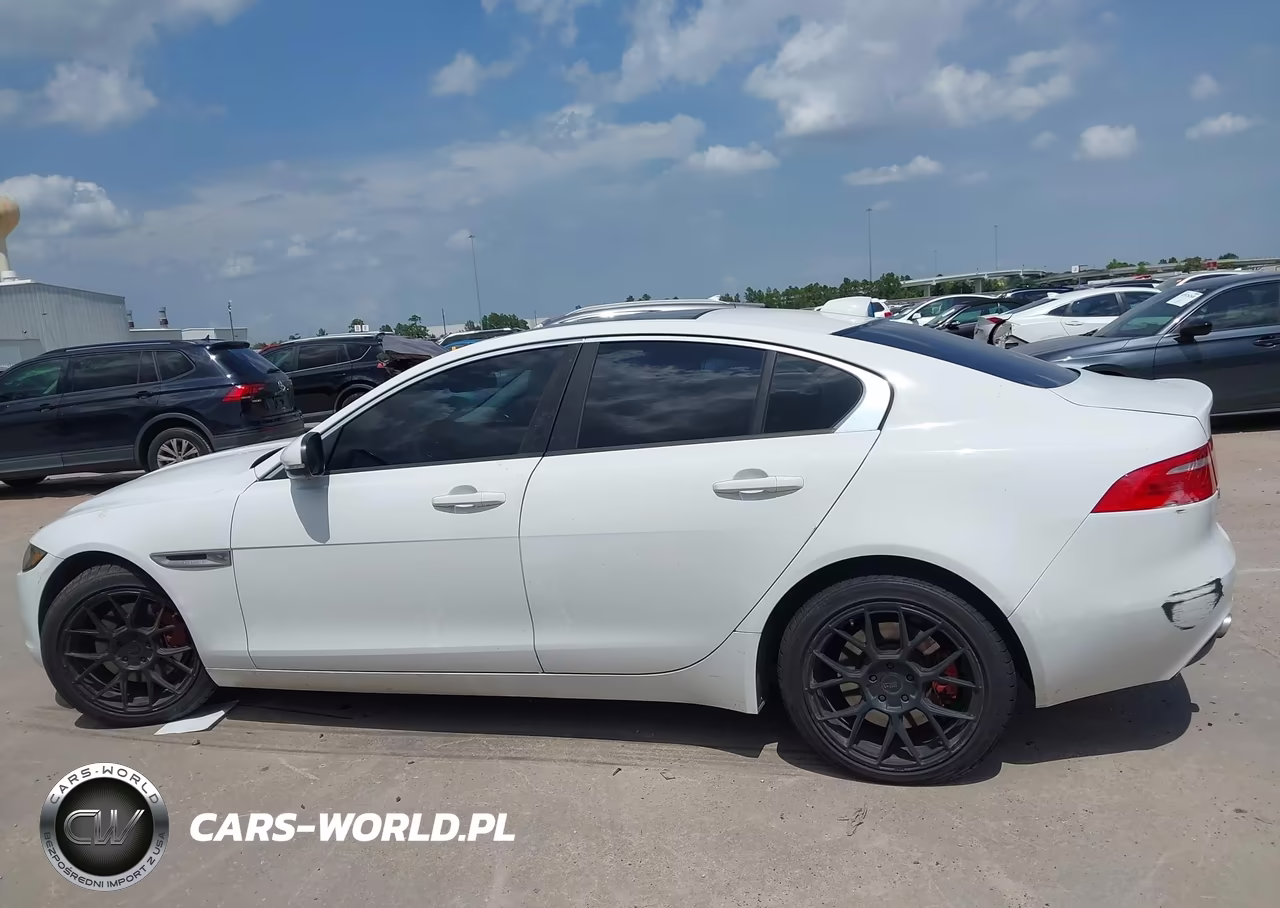 2017 Jaguar Xe 25T VIN:SAJAR4BG4HA958674 - 15