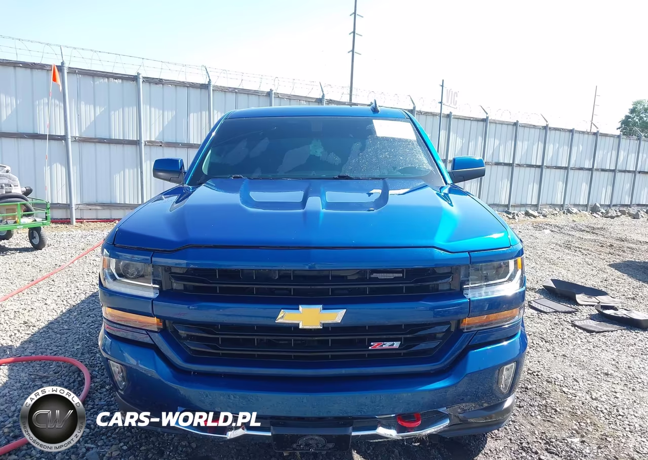 2018 Chevrolet Silverado 1500 2Lt VIN:3GCUKREC1JG452068 - 12