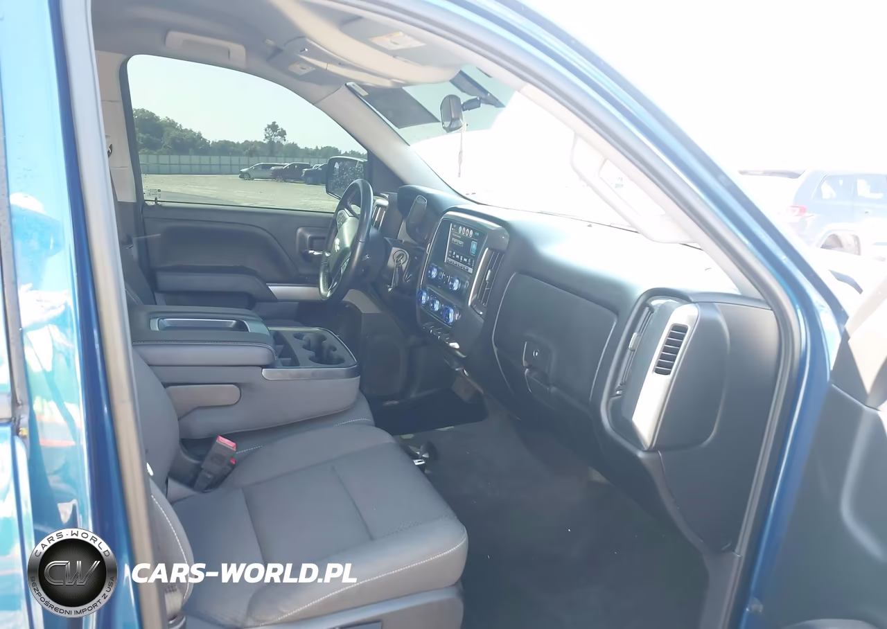 2018 Chevrolet Silverado 1500 2Lt VIN:3GCUKREC1JG452068 - 5