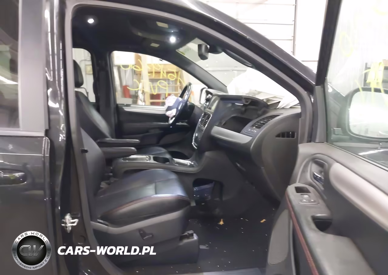 2019 Dodge Grand Caravan Gt VIN:2C4RDGEG0KR744894 - 5