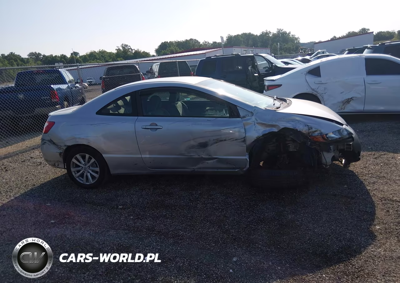 2007 Honda Civic Lx VIN:2HGFG12657H515645 - 13