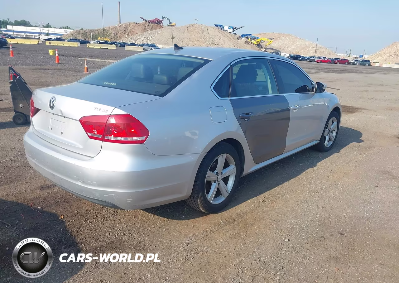 2013 Volkswagen Passat 2.0L Tdi Se VIN:1VWBN7A3XDC149920 - 4