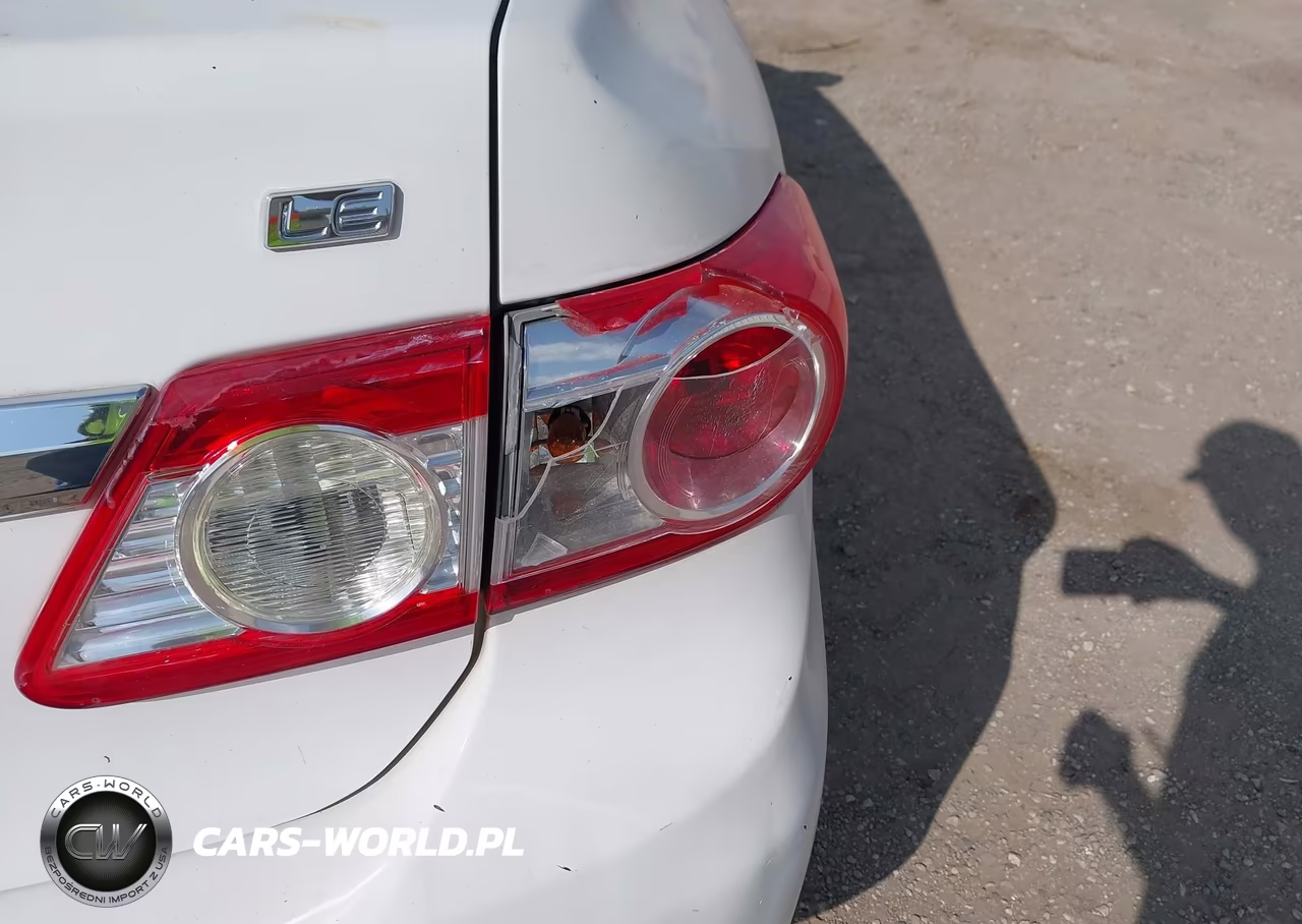 2011 Toyota Corolla Le VIN:2T1BU4EE1BC753456 - 17