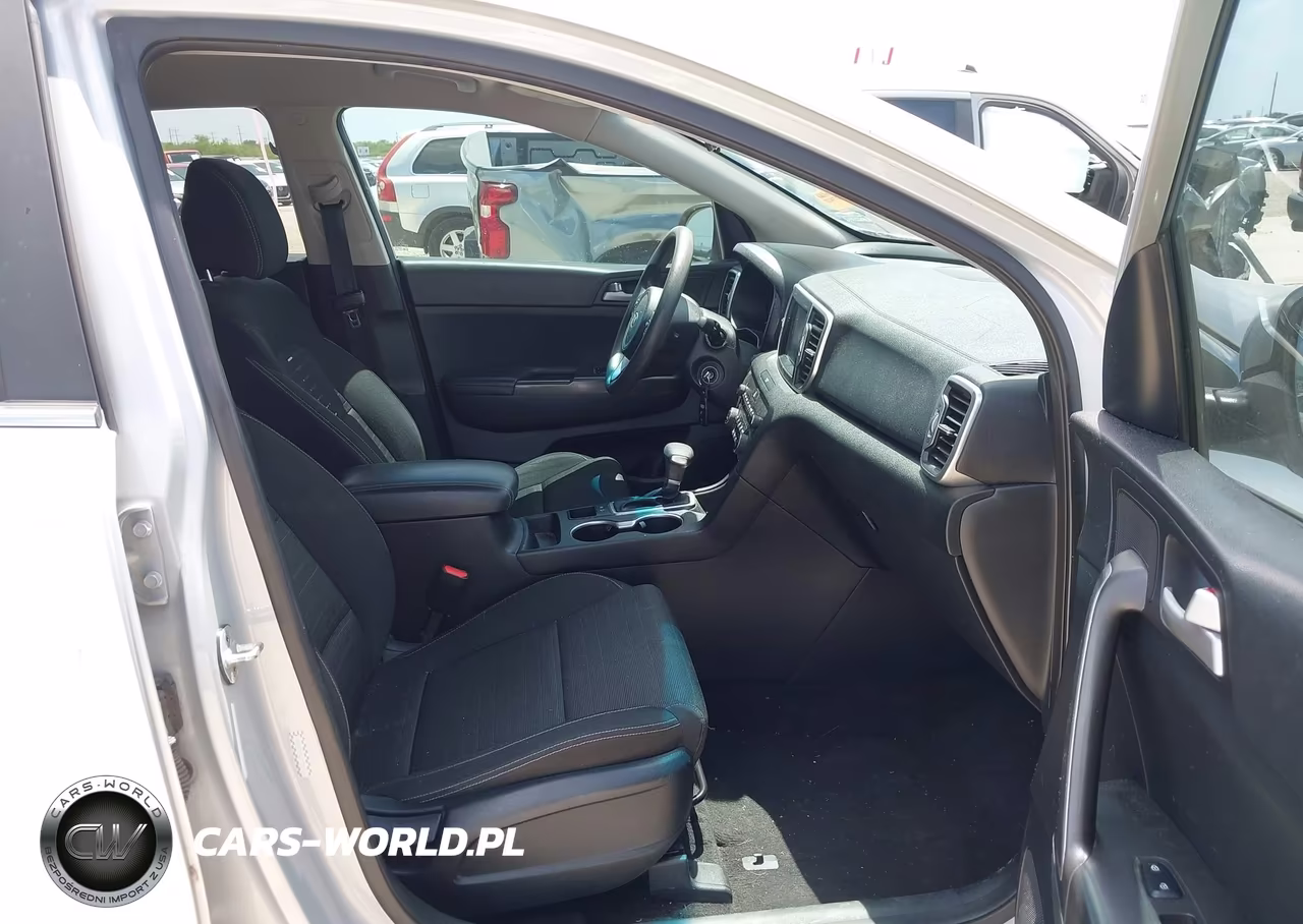 2018 Kia Sportage Lx VIN:KNDPM3AC8J7329731 - 5