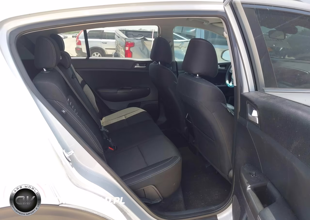 2018 Kia Sportage Lx VIN:KNDPM3AC8J7329731 - 8