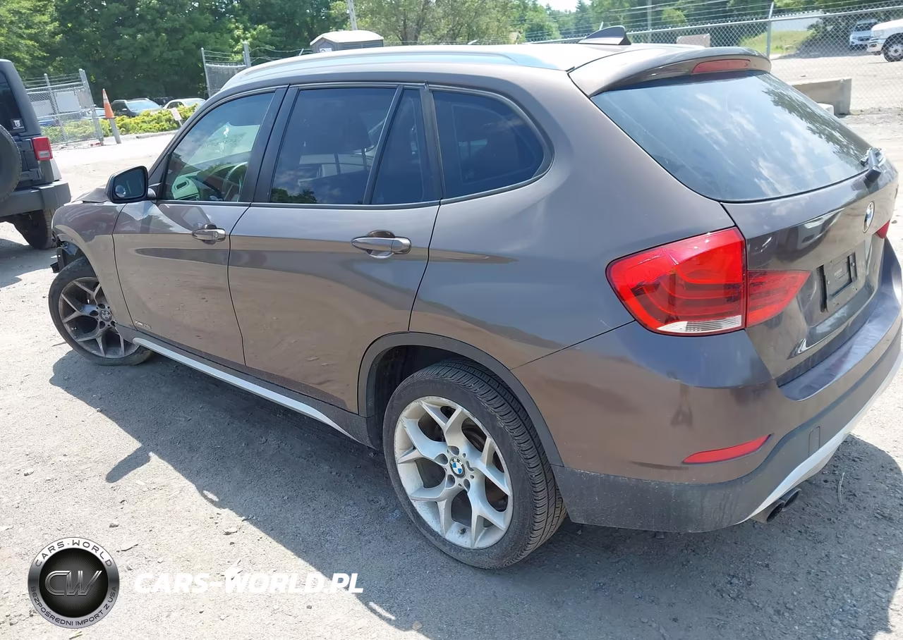2013 BMW X1 xDrive28I VIN:WBAVL1C5XDVR84838 - 3